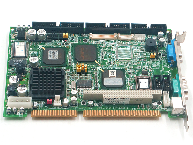 Základní deska Advantech PCA-6751